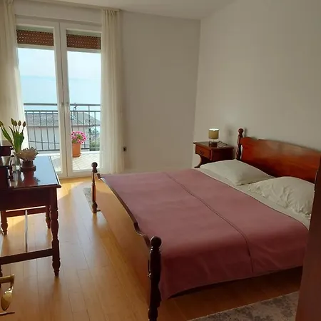 Apartamento Mb Podstrana