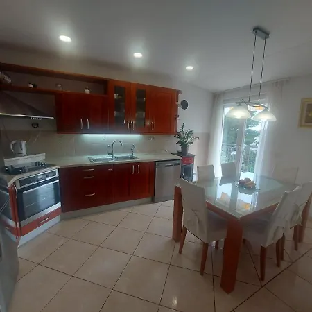 Apartamento Mb Podstrana