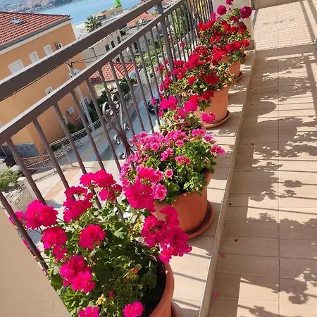 Mb Podstrana